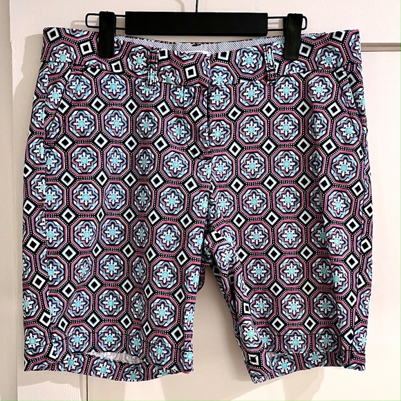 Darling Crown and Ivy  patterned shorts 8p - Picture 7 of 9